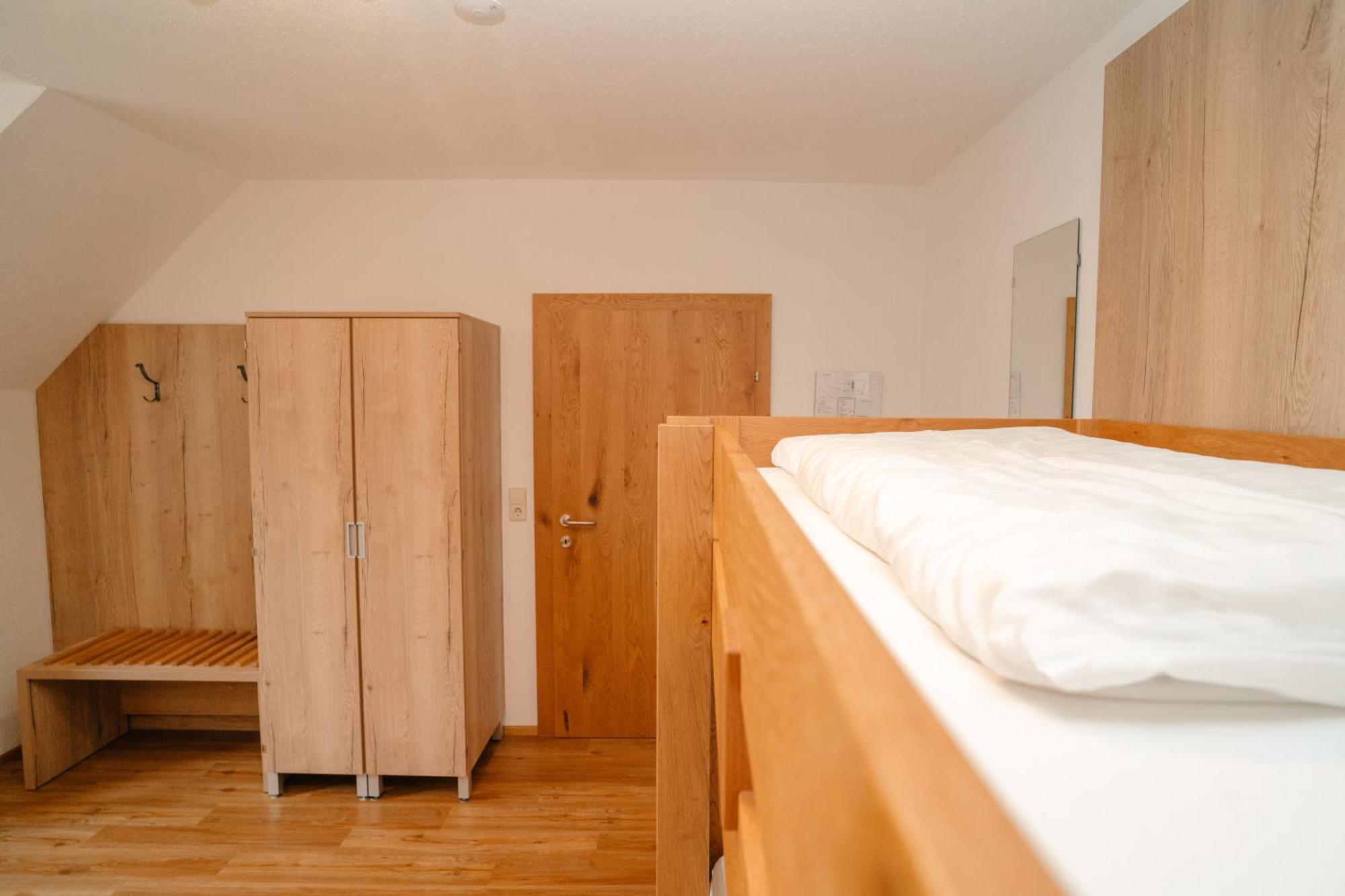 Ertlschweigerhaus Pension - Appartements - Zimmer Donnersbach ภายนอก รูปภาพ