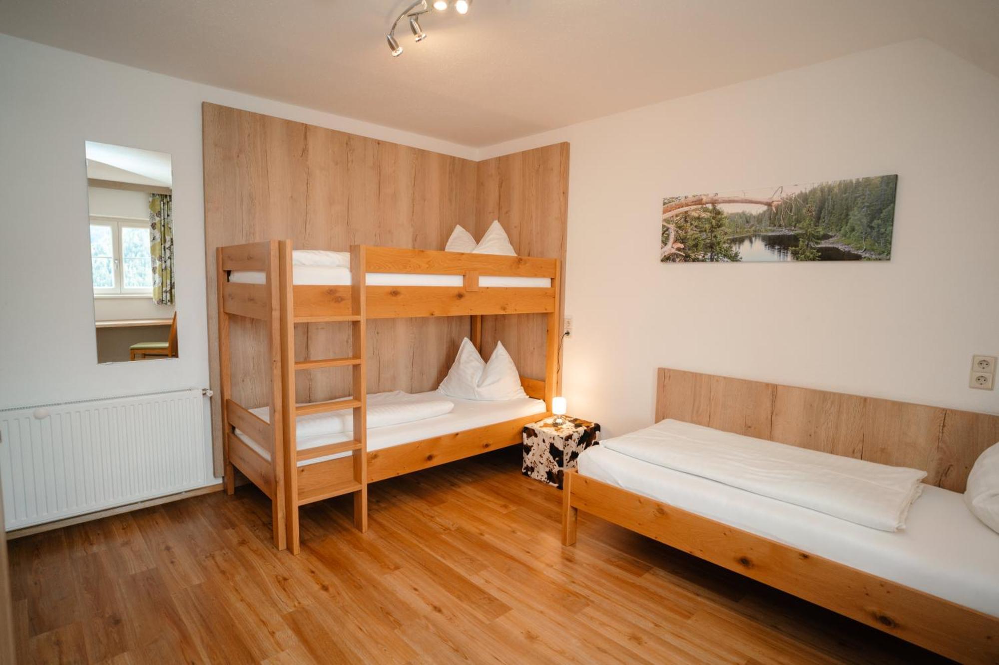 Ertlschweigerhaus Pension - Appartements - Zimmer Donnersbach ภายนอก รูปภาพ